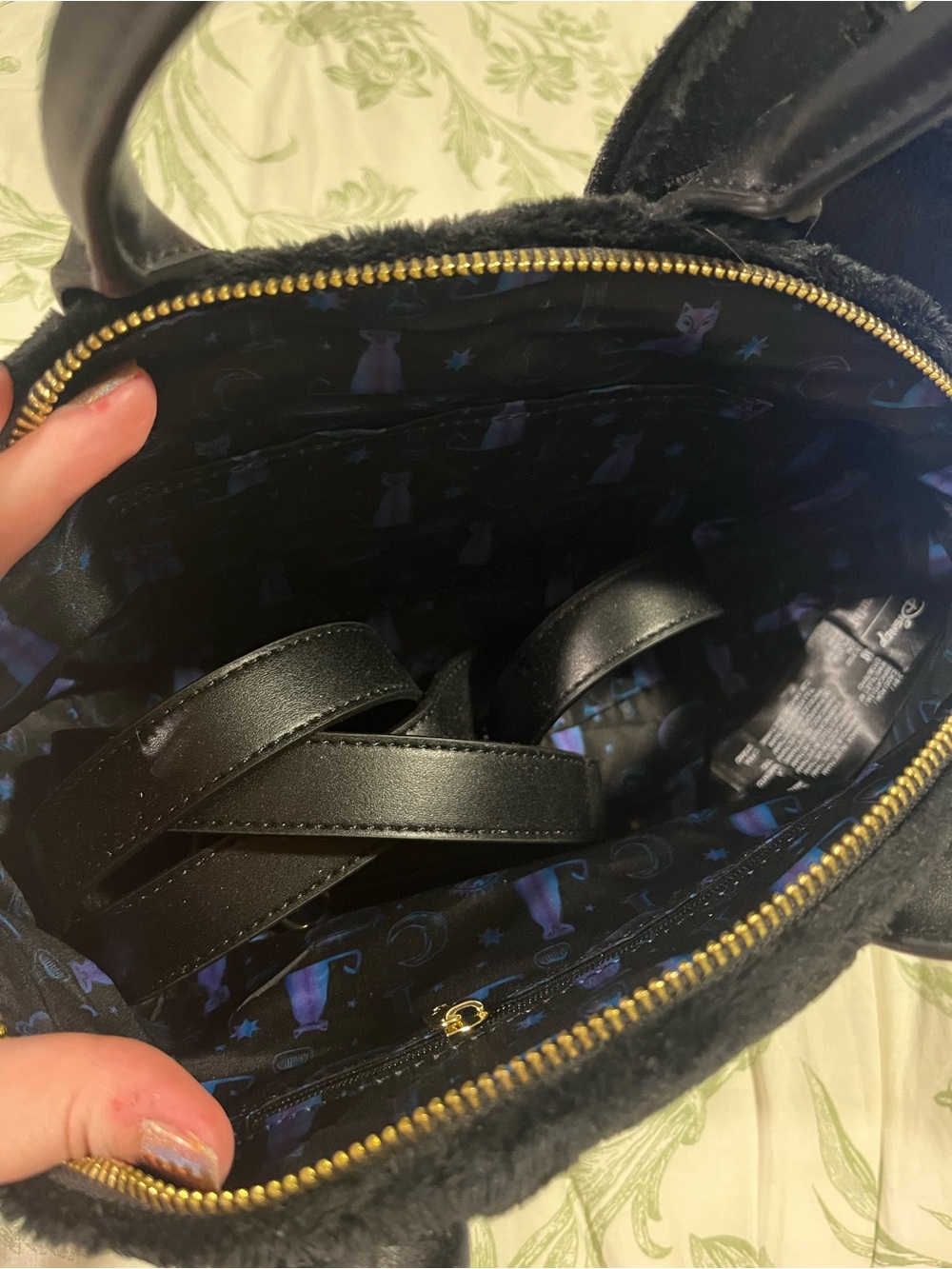 Disney Loungefly Hocus Pocus Binx Purse - Picture 3 of 7
